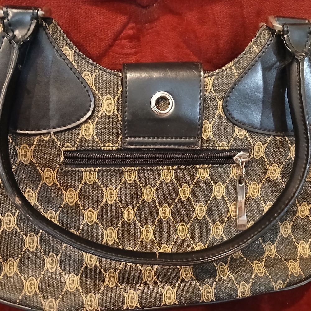 Authentic Vintage Guess bag - Picture 2 of 7